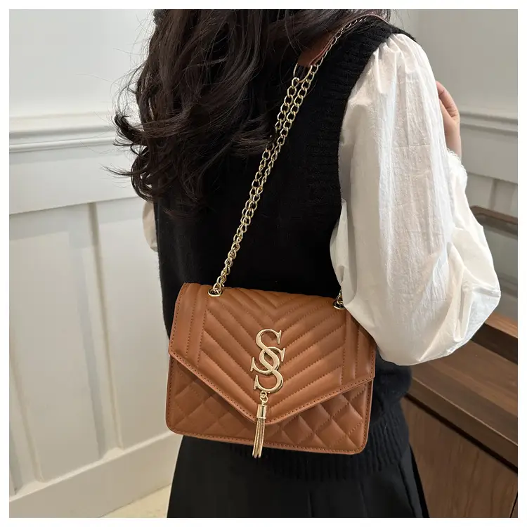 Rhombic Chain Crossbody Bag Women 2025 Spring Summer — feature 13