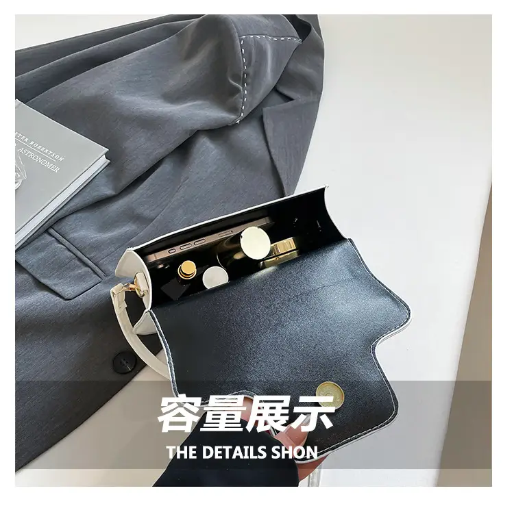 Diamond Encrusted Square Shoulder Bag 2025 Spring Summer — feature 7