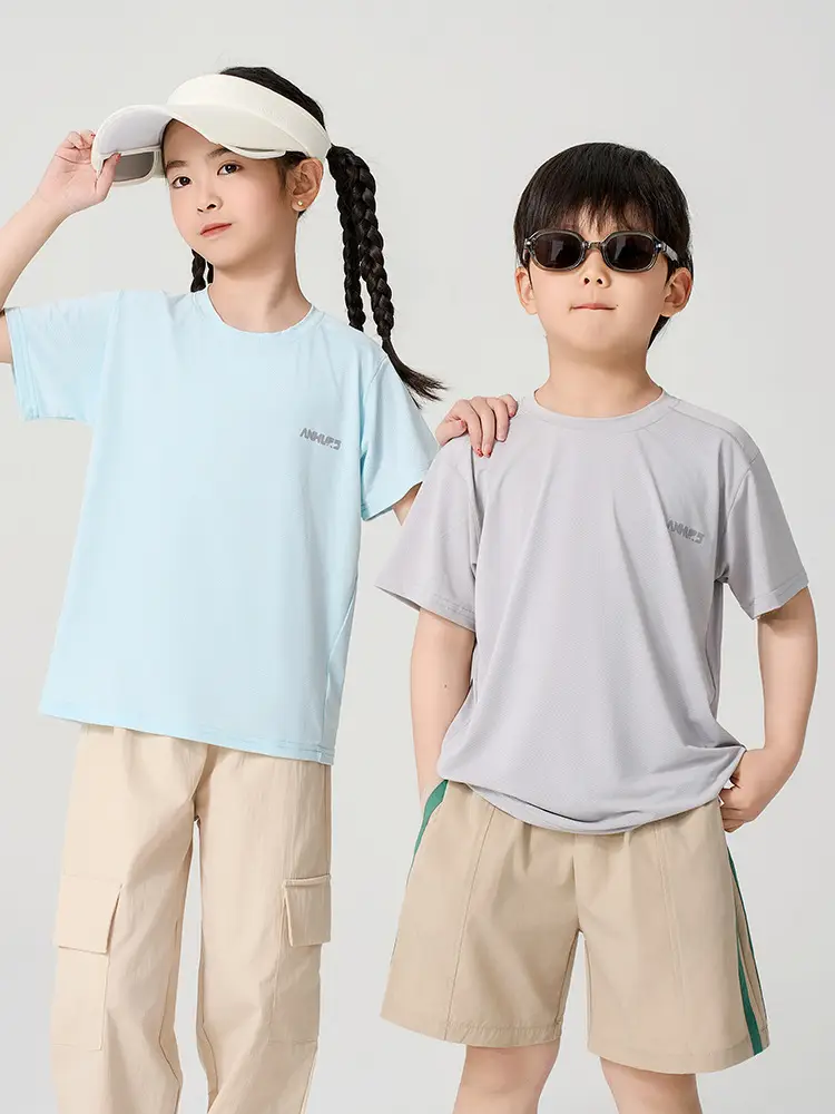 Boys Girls Light Blue T-Shirt Medium Large Summer Casual - Image 8