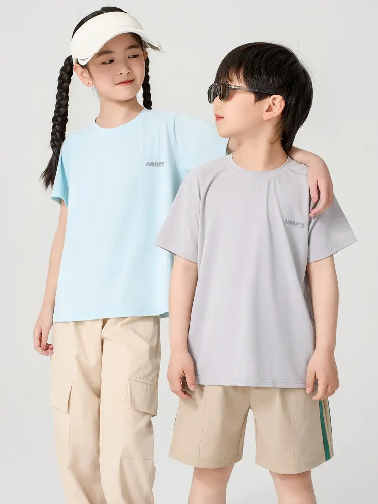 Boys Girls Light Blue T-Shirt Medium Large Summer Casual - Image 10