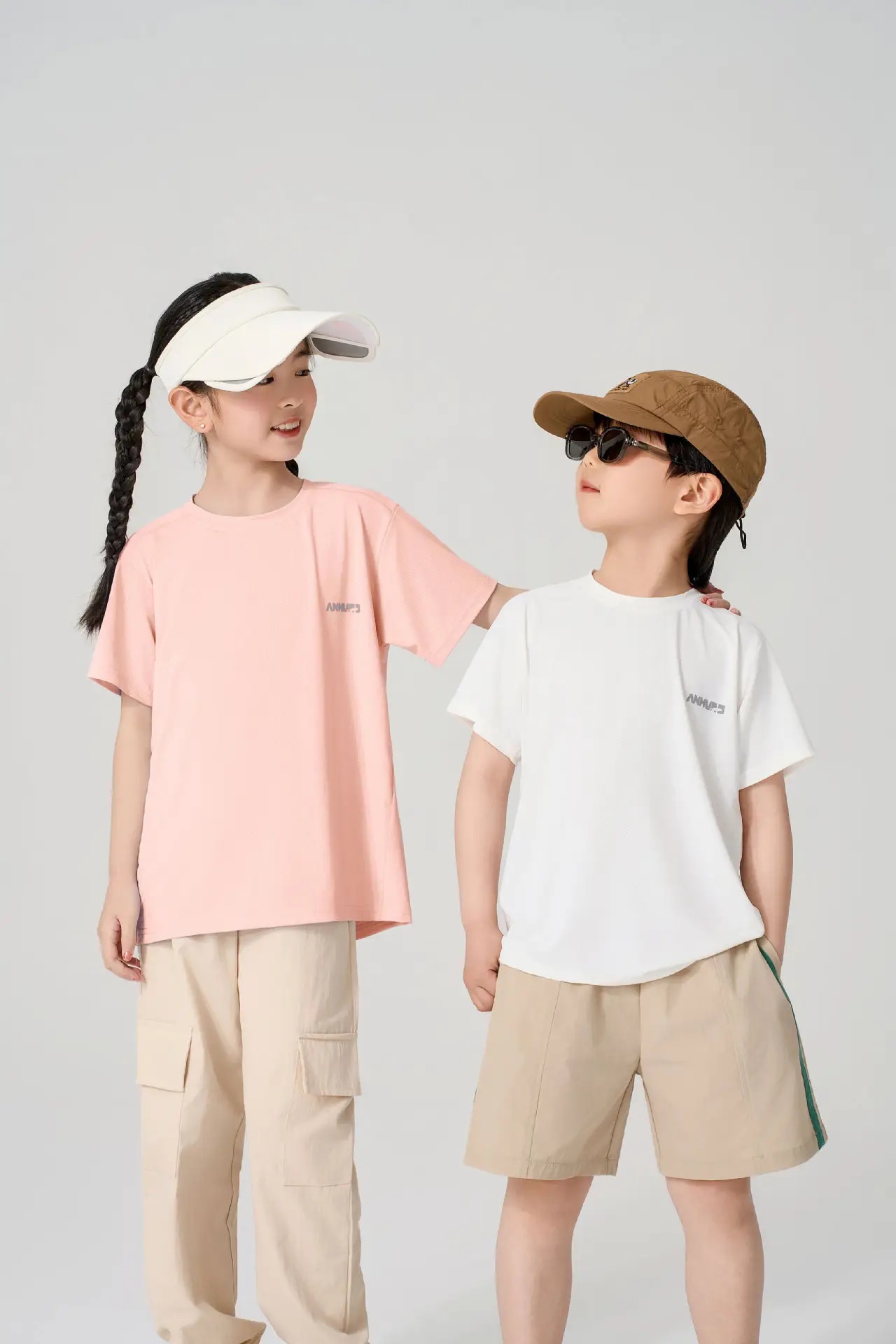 Boys Girls Light Blue T-Shirt Medium Large Summer Casual — feature 23