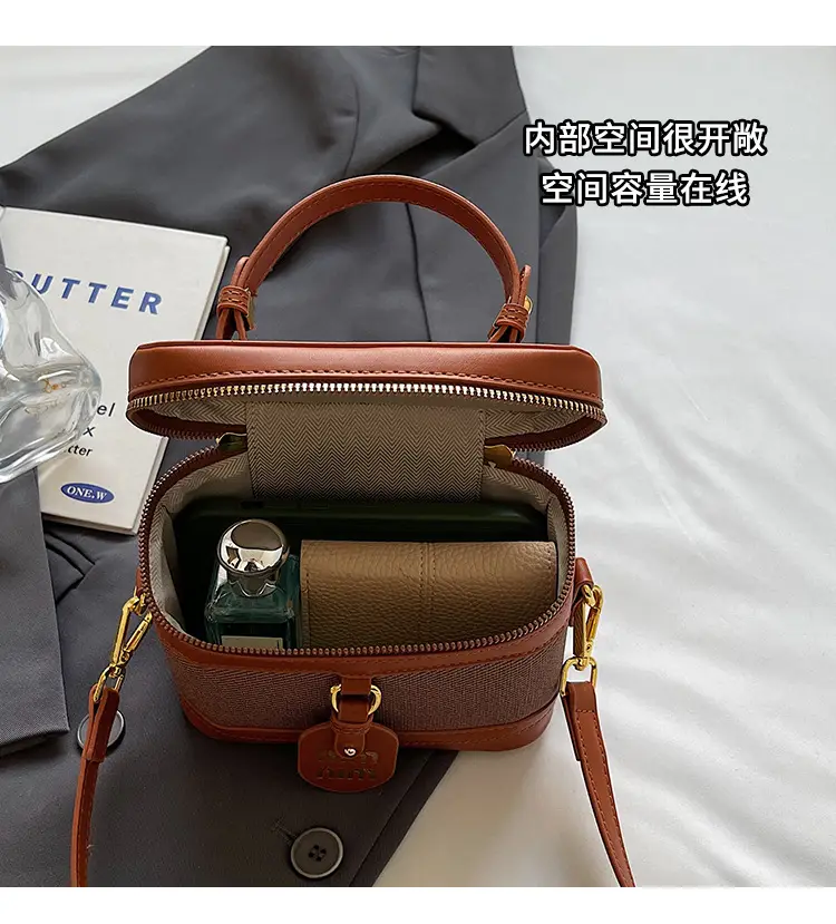 Black Crossbody Bag with Gold Latches for Women — feature 7