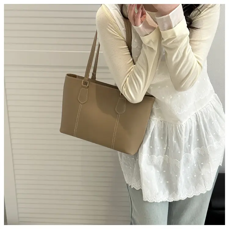 2025 Korean Style Black Leather Tote Bag for Women — feature 12