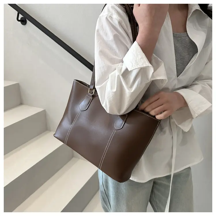 2025 Korean Style Black Leather Tote Bag for Women — feature 16