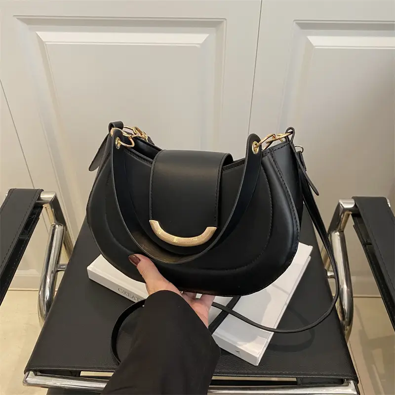 Women's Western Style Shoulder Bag 2025 Summer Solid Color