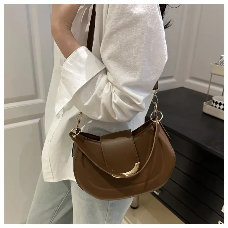 Women's Western Style Shoulder Bag 2025 Summer Solid Color — feature 30