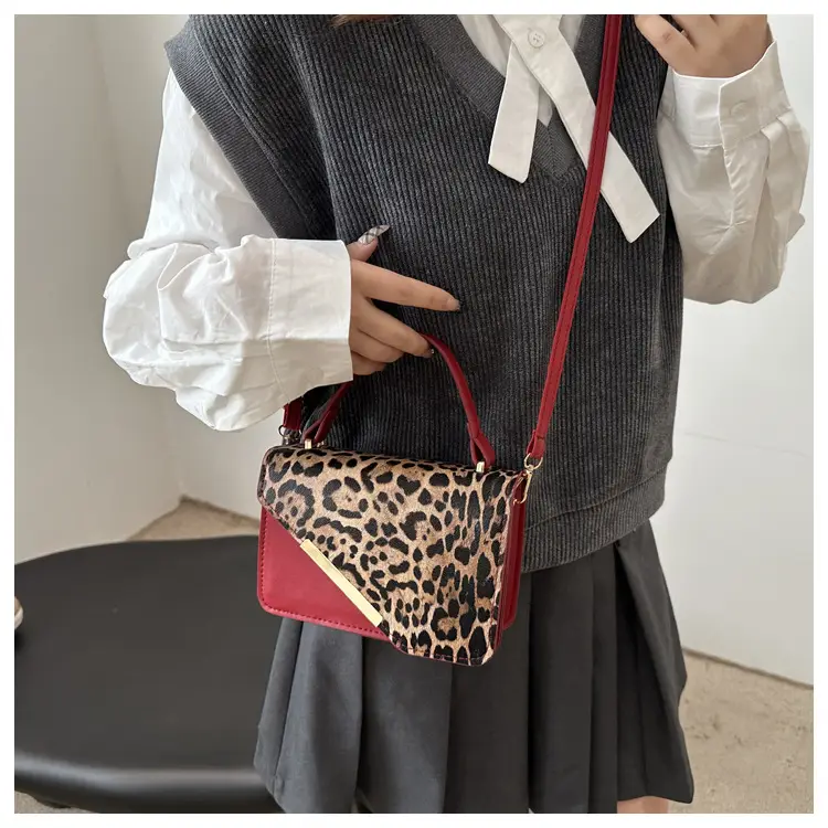 Leopard Print Shoulder Bag Red White 2025 — feature 12