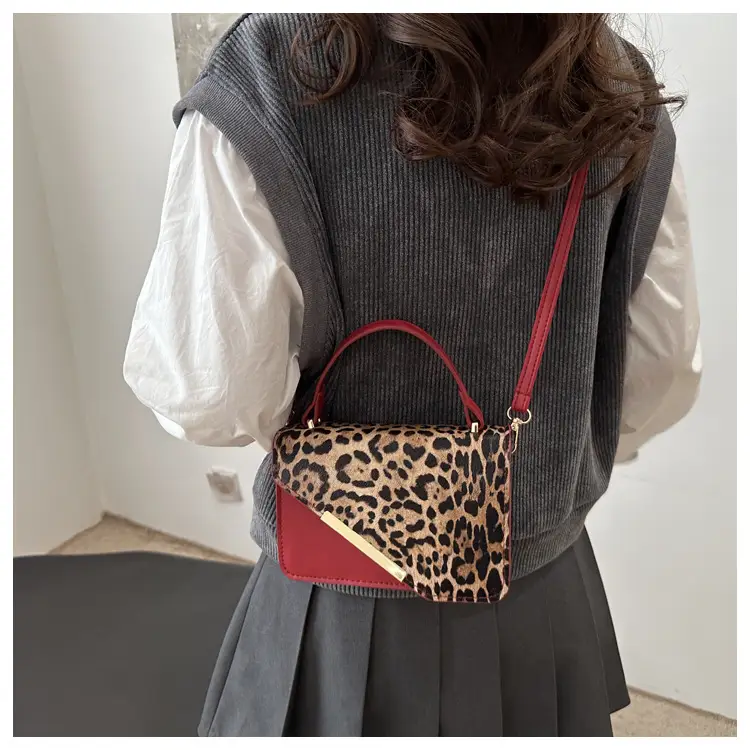 Leopard Print Shoulder Bag Red White 2025 — feature 13