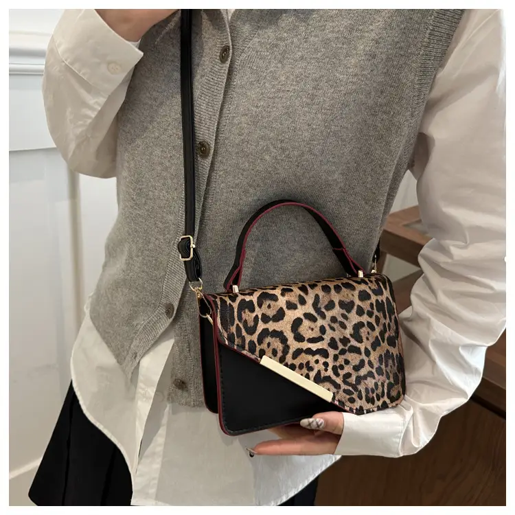Leopard Print Shoulder Bag Red White 2025 — feature 17