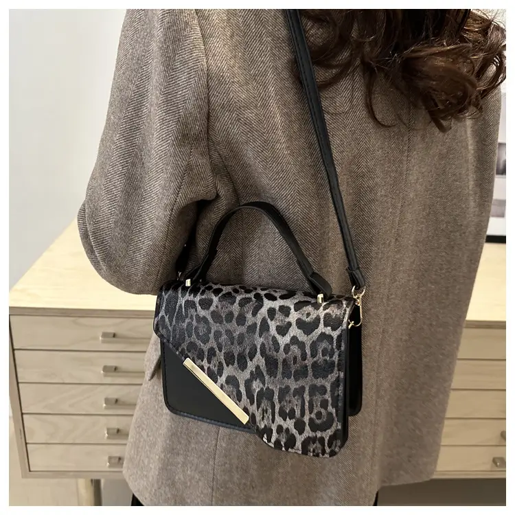 Leopard Print Shoulder Bag Red White 2025 — feature 21
