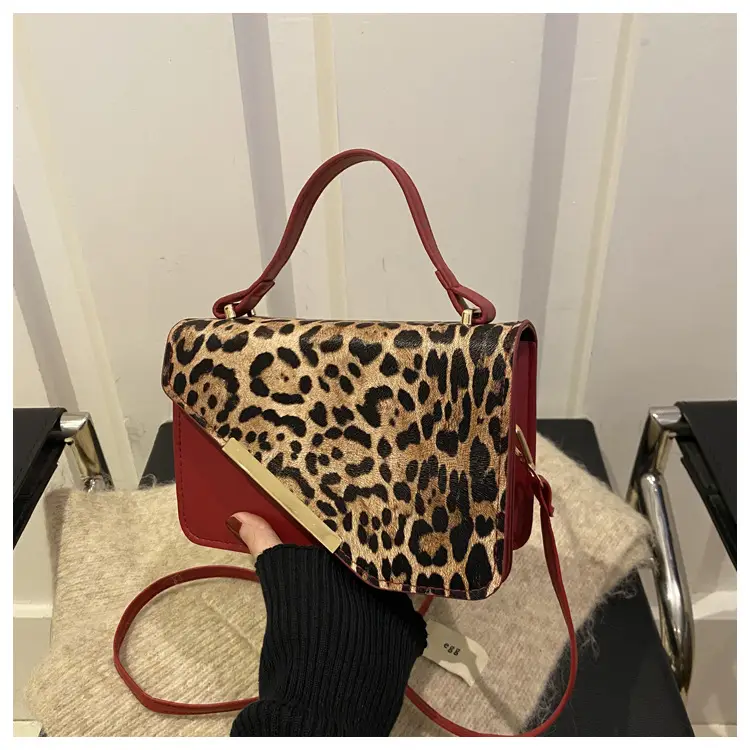 Leopard Print Shoulder Bag Red White 2025 - Image 3