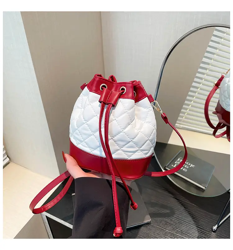 Red White Diamond Embroidery Shoulder Crossbody Bag — feature 24