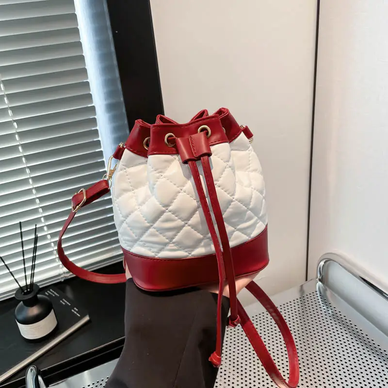 Red White Diamond Embroidery Shoulder Crossbody Bag - Image 2