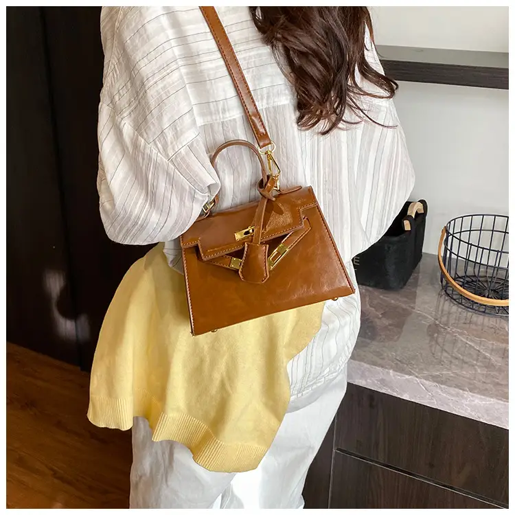 Red Leather Shoulder Bag with Gold Plated Hardware — feature 17