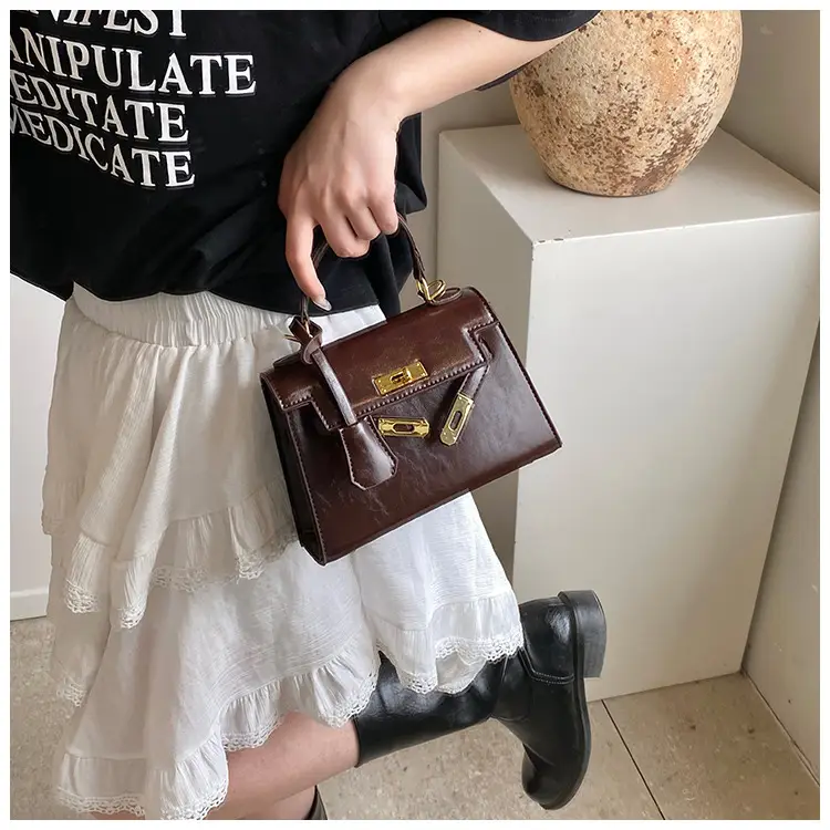 Red Leather Shoulder Bag with Gold Plated Hardware — feature 25