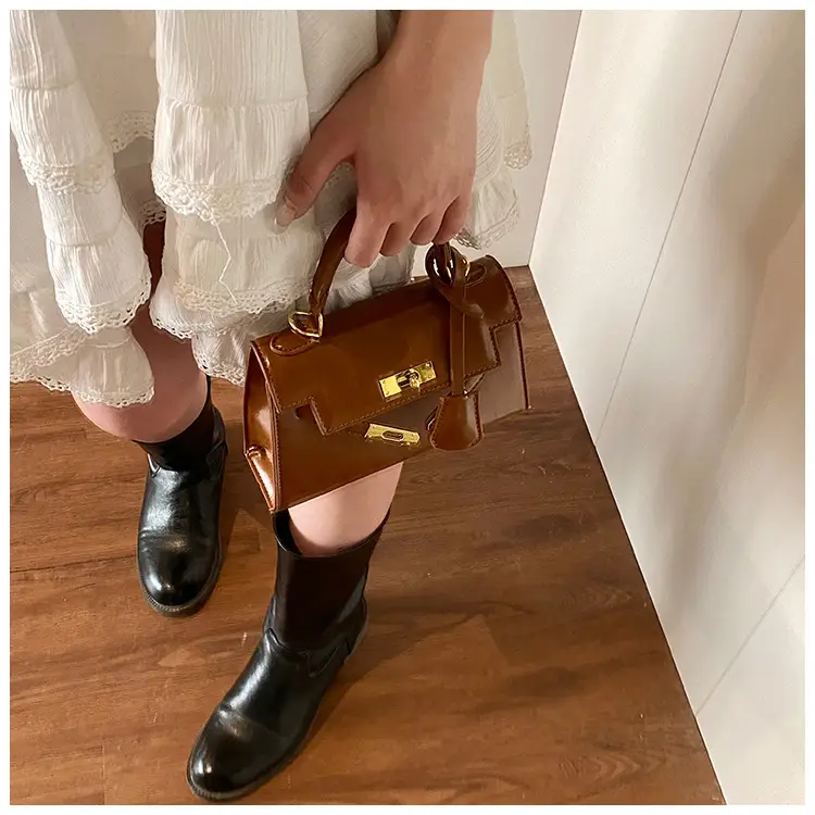 Red Leather Shoulder Bag with Gold Plated Hardware — feature 27