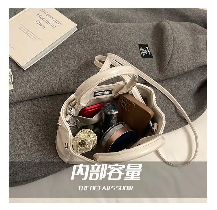 Silver Leather Shoulder Bag for Women 2025 — feature 2