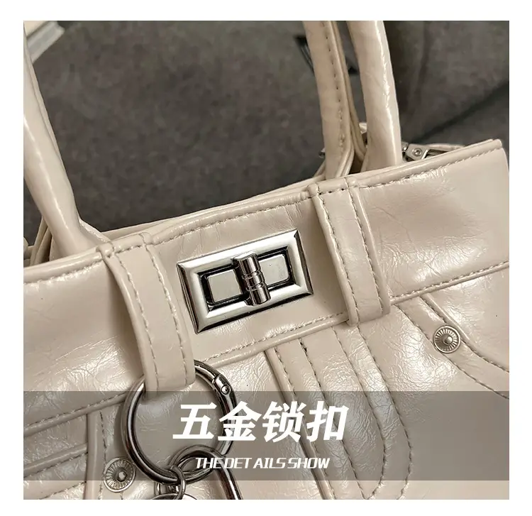 Silver Leather Shoulder Bag for Women 2025 — feature 7