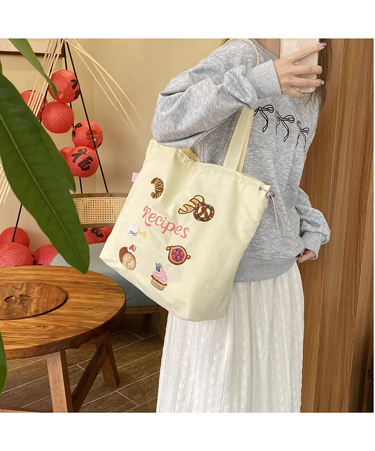 Cartoon Embroidered Shoulder Tote Bag for Women — feature 18