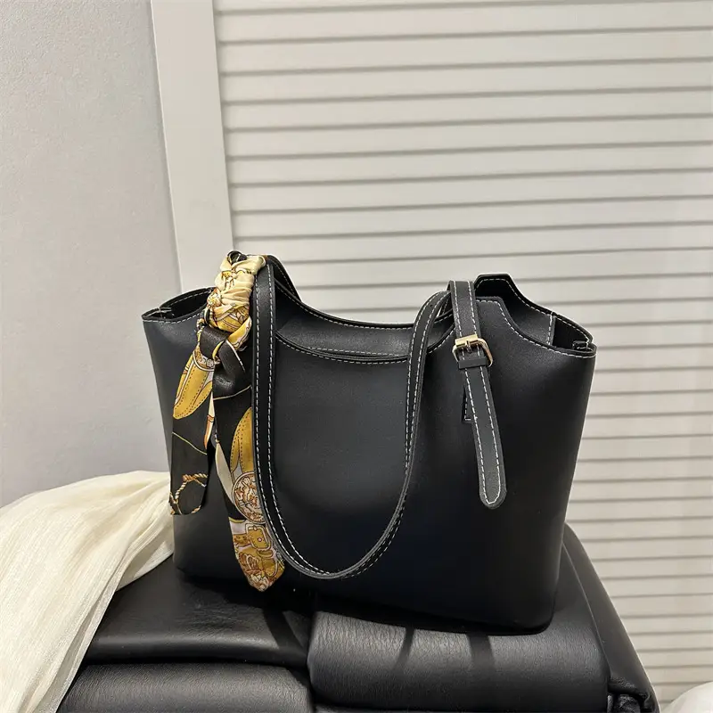 Black Korean Style Large Capacity Shoulder Tote Bag for Women