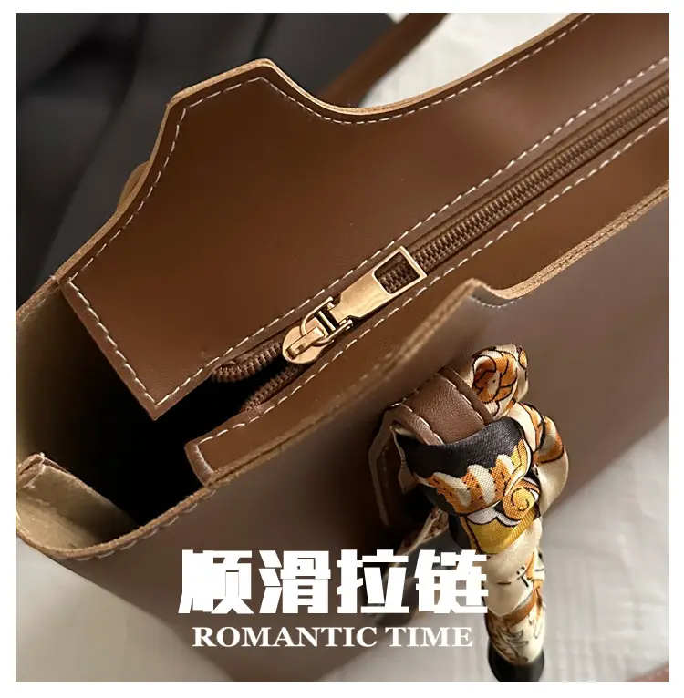 Black Korean Style Large Capacity Shoulder Tote Bag for Women — feature 3