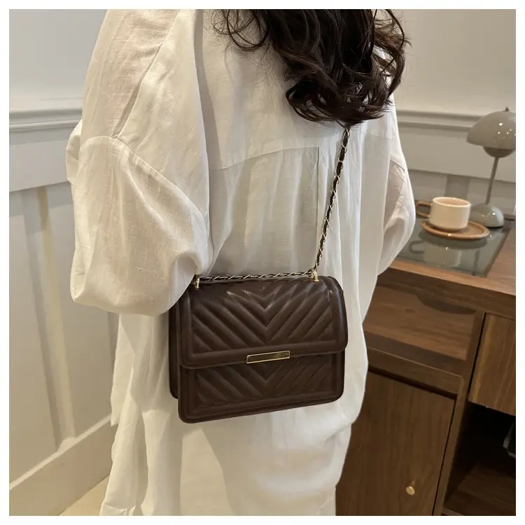 Korean Style White Crossbody Bag for Women 2026 — feature 15