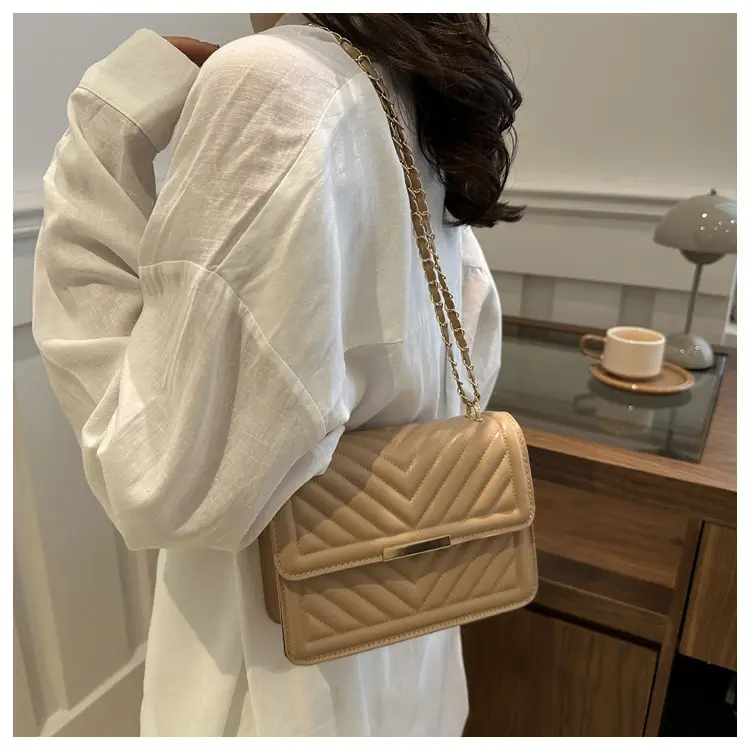 Korean Style White Crossbody Bag for Women 2026 — feature 17