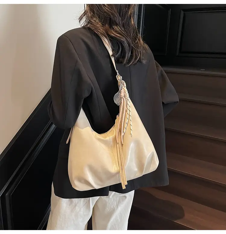 Women's Beige Leather Shoulder Bag with Adjustable Strap — feature 28