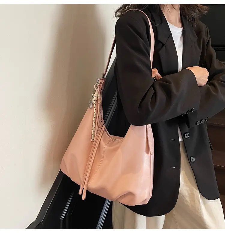 Women's Beige Leather Shoulder Bag with Adjustable Strap — feature 29