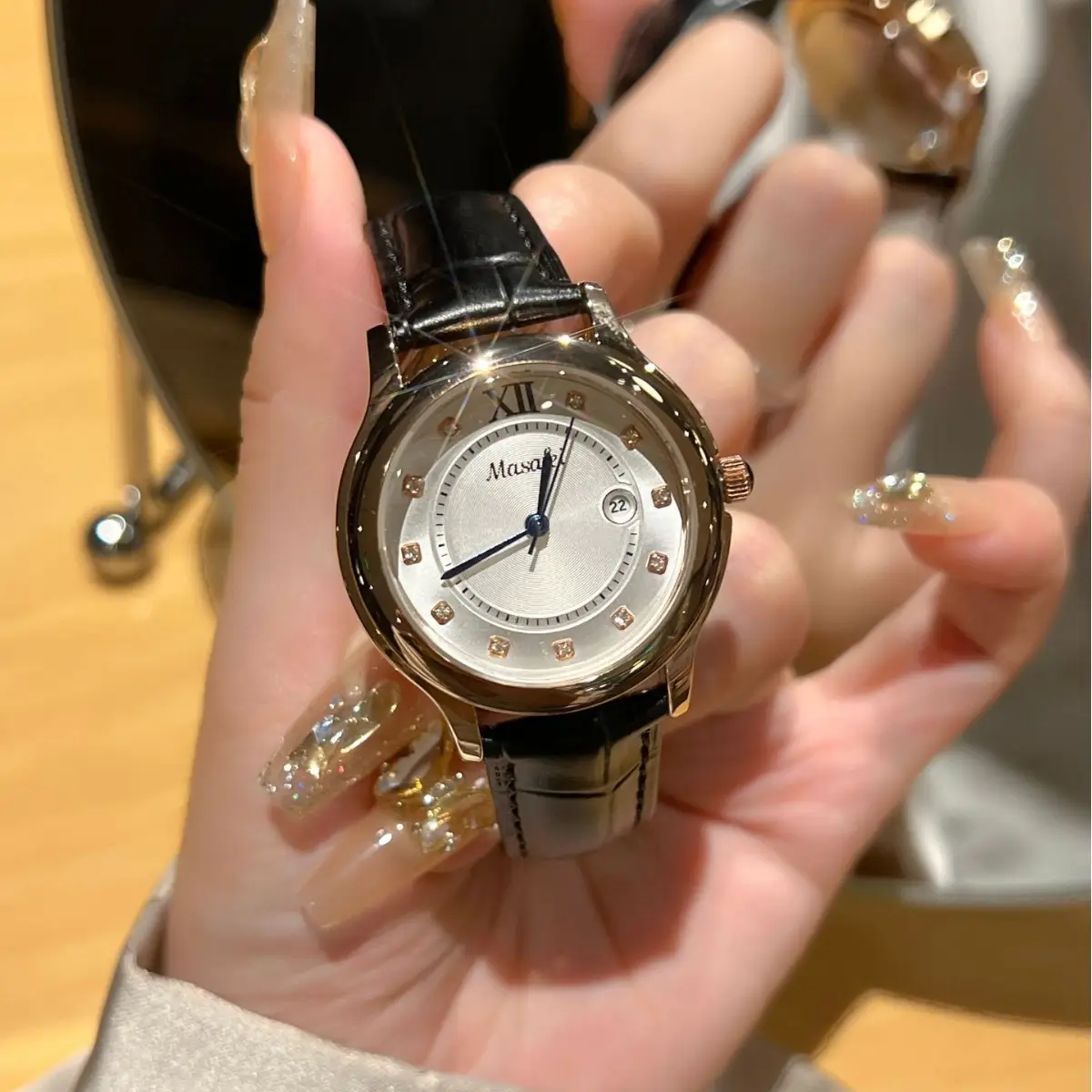 Cross-Country Women's Luxury Quartz Watch with Calendar