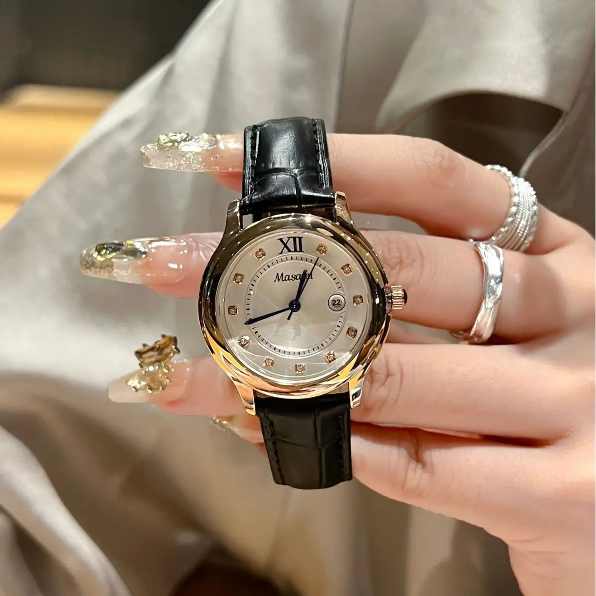 Cross-Country Women's Luxury Quartz Watch with Calendar