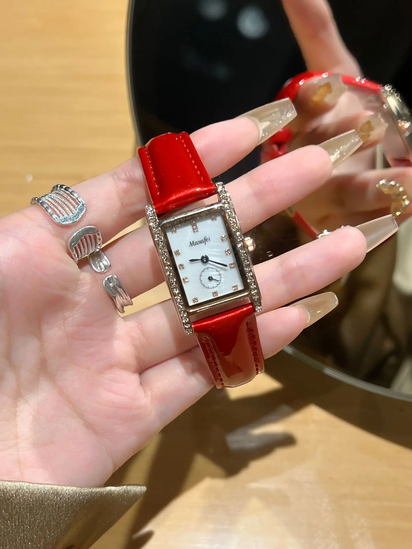 Women's Square Quartz Watch with Leather Strap & Pearl Necklace — feature 5