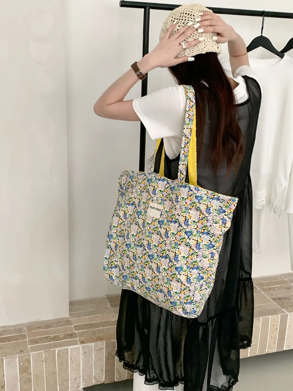 2025 Floral Canvas Commuter Bag Large Capacity Korean Style — feature 10