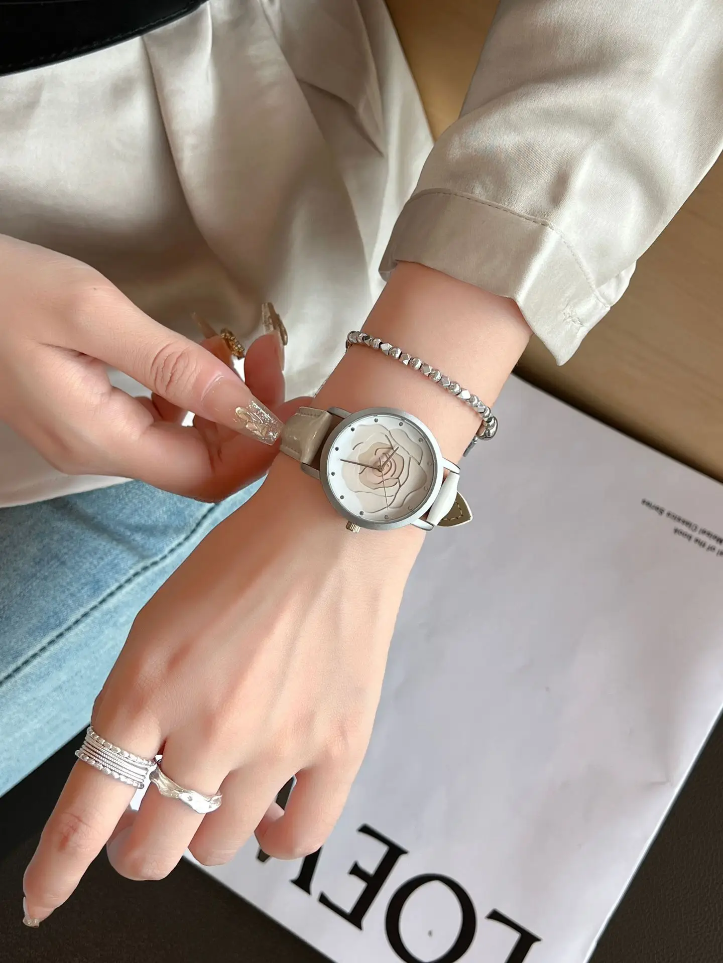 Women's Cross-Country Watch with White Leather Band & Heart Dial — feature 5