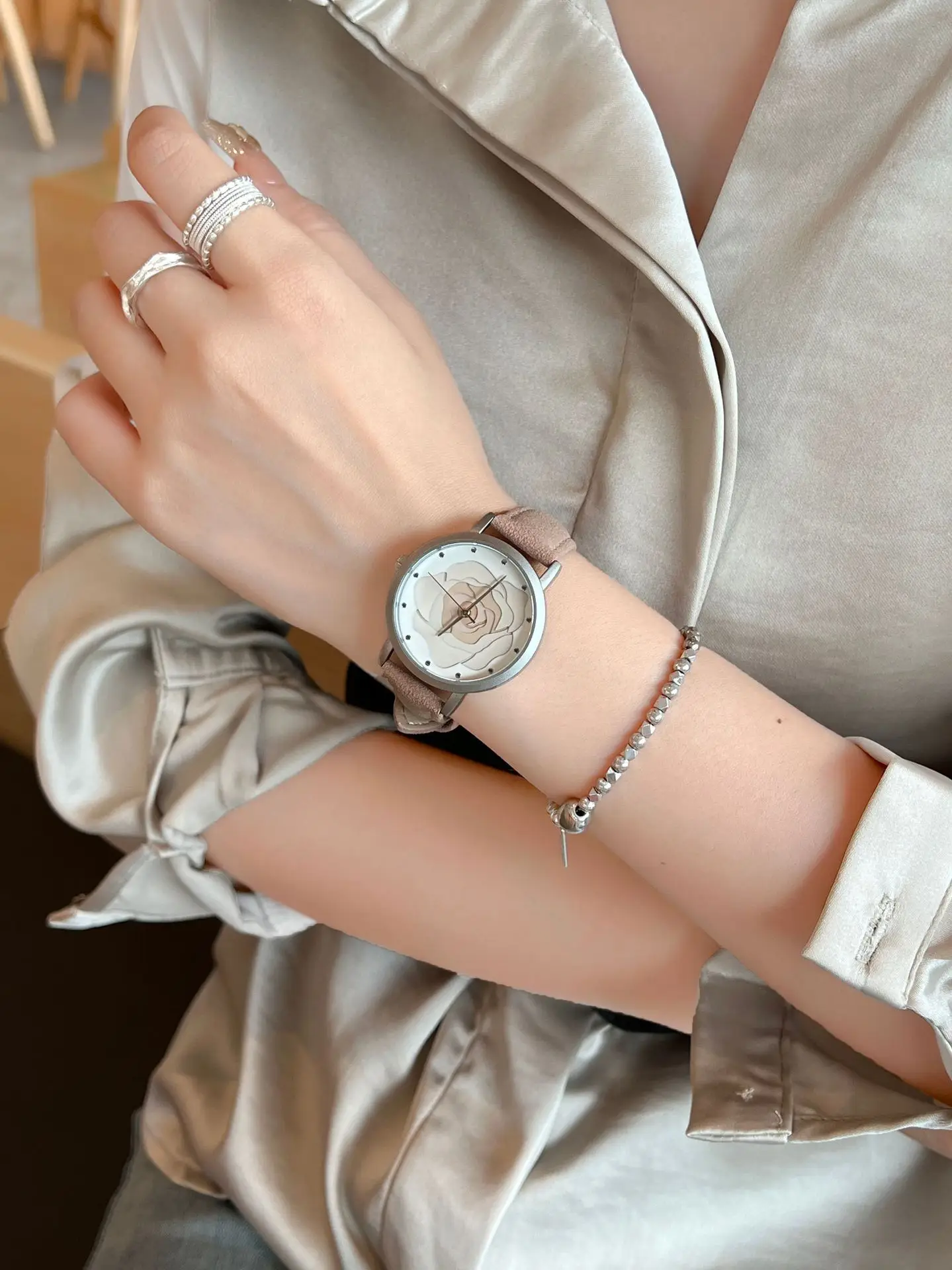 Women's Cross-Country Watch with White Leather Band & Heart Dial — feature 6