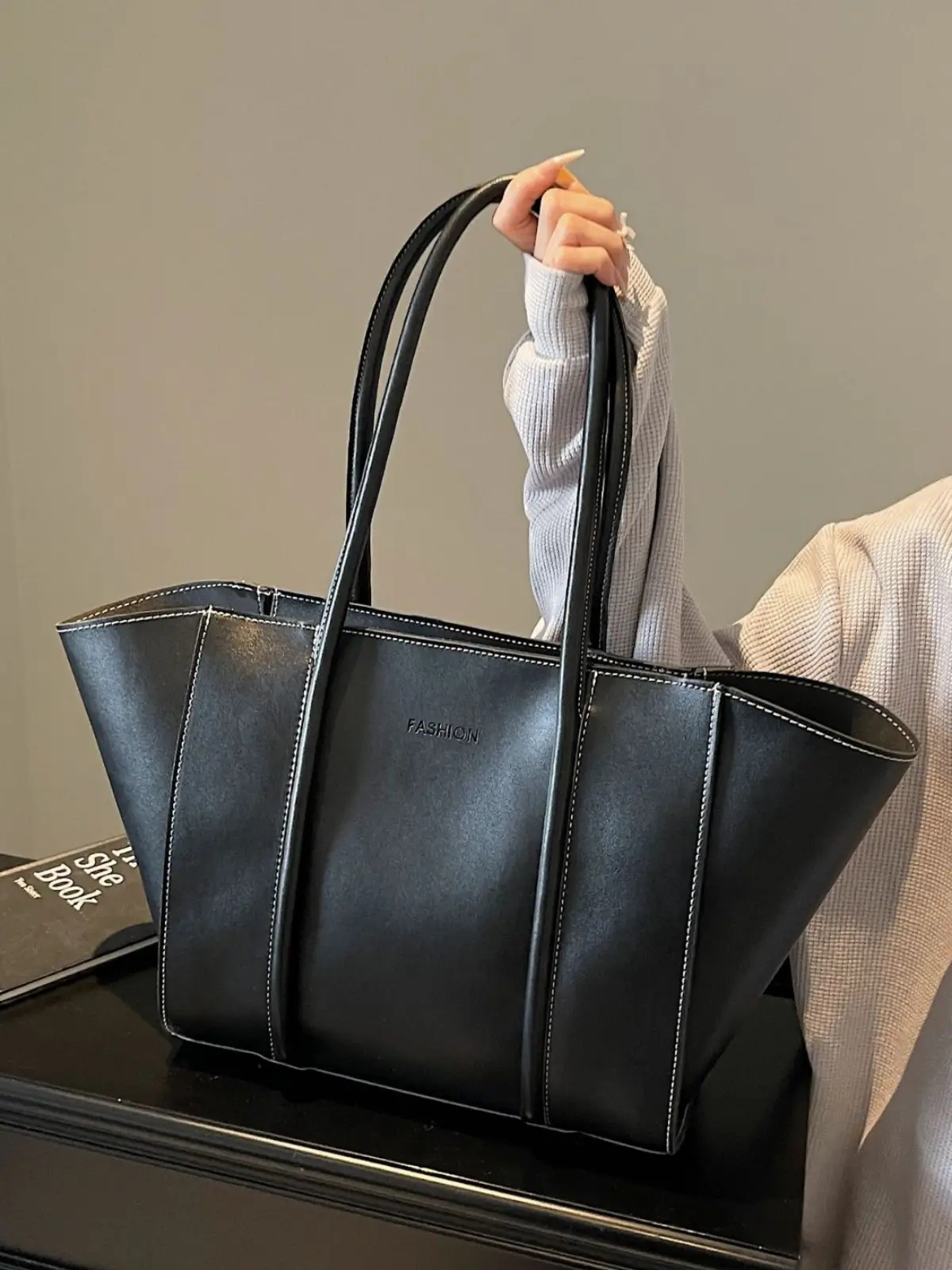 Women's Foldable Tote Bag Black Leather Large Capacity - Image 8