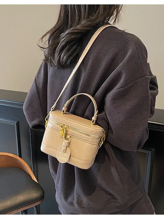 Black Crossbody Bag Women's Western Style 2025 - Image 8