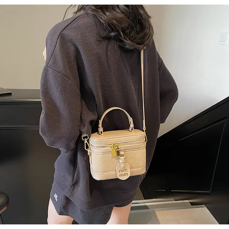 Black Crossbody Bag Women's Western Style 2025 — feature 22
