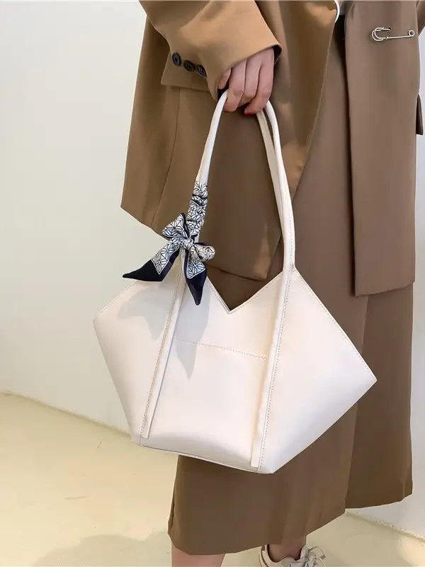 Women's Large Capacity Embroidered Bow Shoulder Bag - Image 6