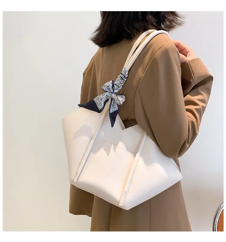 Women's Large Capacity Embroidered Bow Shoulder Bag — feature 8