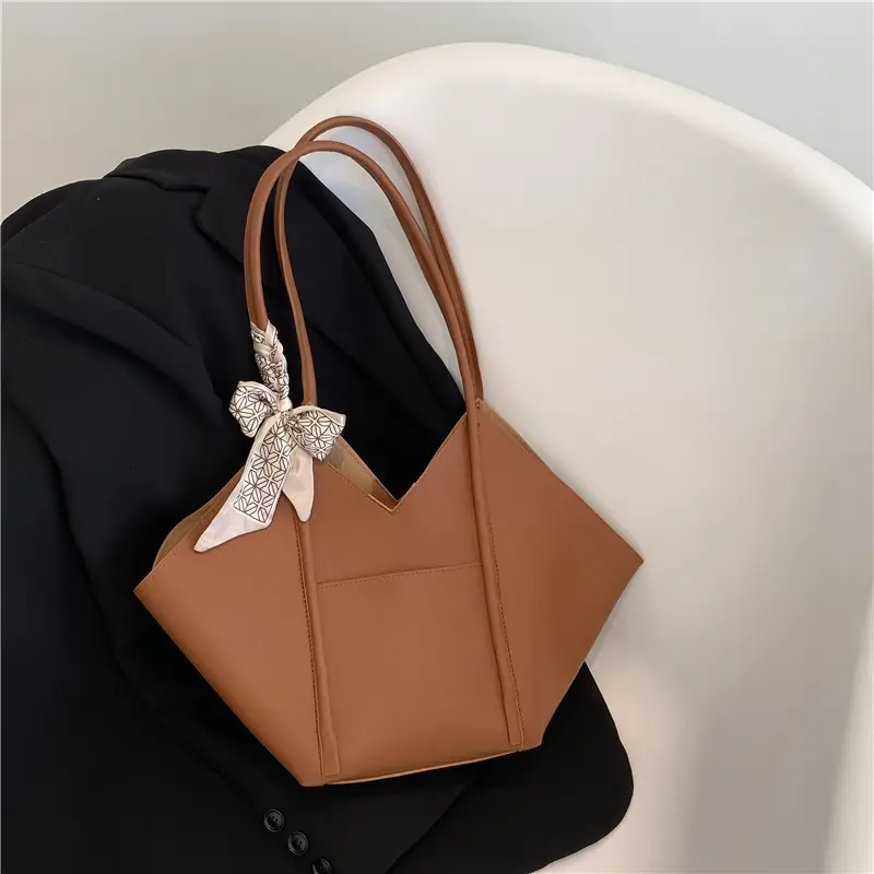 Women's Large Capacity Embroidered Bow Shoulder Bag - Image 3
