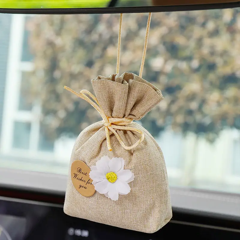 Car aromatherapy car perfume car odor removal advanced sachet pendant car fragrance bag jewelry fragrance gardenia