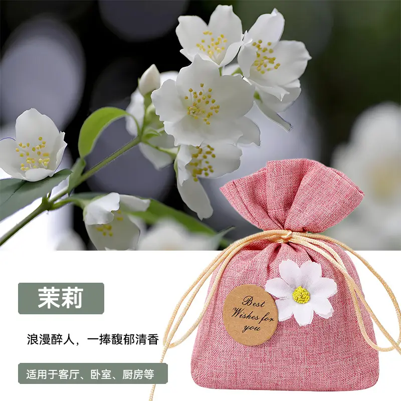 Car aromatherapy car perfume car odor removal advanced sachet pendant car fragrance bag jewelry fragrance gardenia