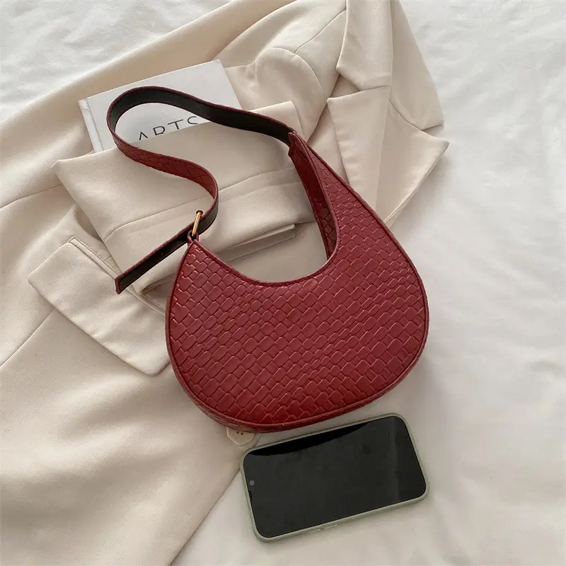Retro Woven Crescent Shoulder Bag Women Maroon 2025 - Image 7