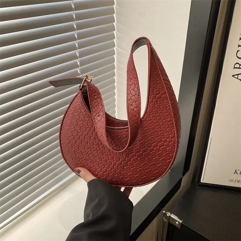 Maroon Retro Woven Crescent Shoulder Bag Women 2025 - Image 6