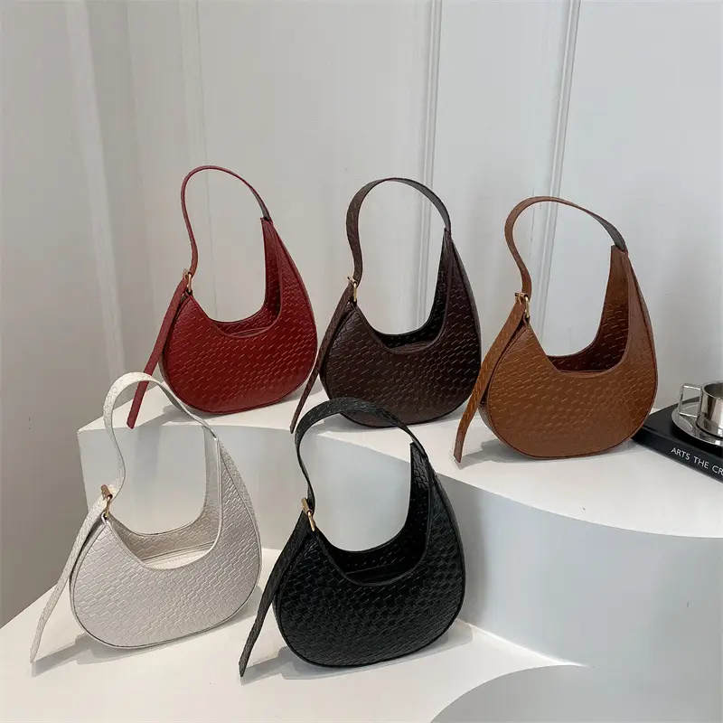 Maroon Retro Woven Crescent Shoulder Bag Women 2025 - Image 9