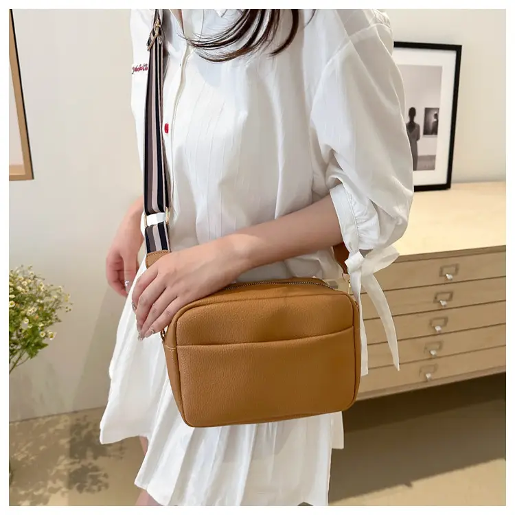 Women's White Square Messenger Bag with Wide Strap — feature 32