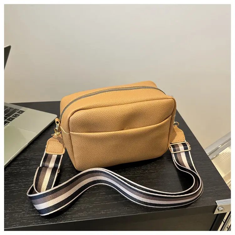 Women's White Square Messenger Bag with Wide Strap — feature 9