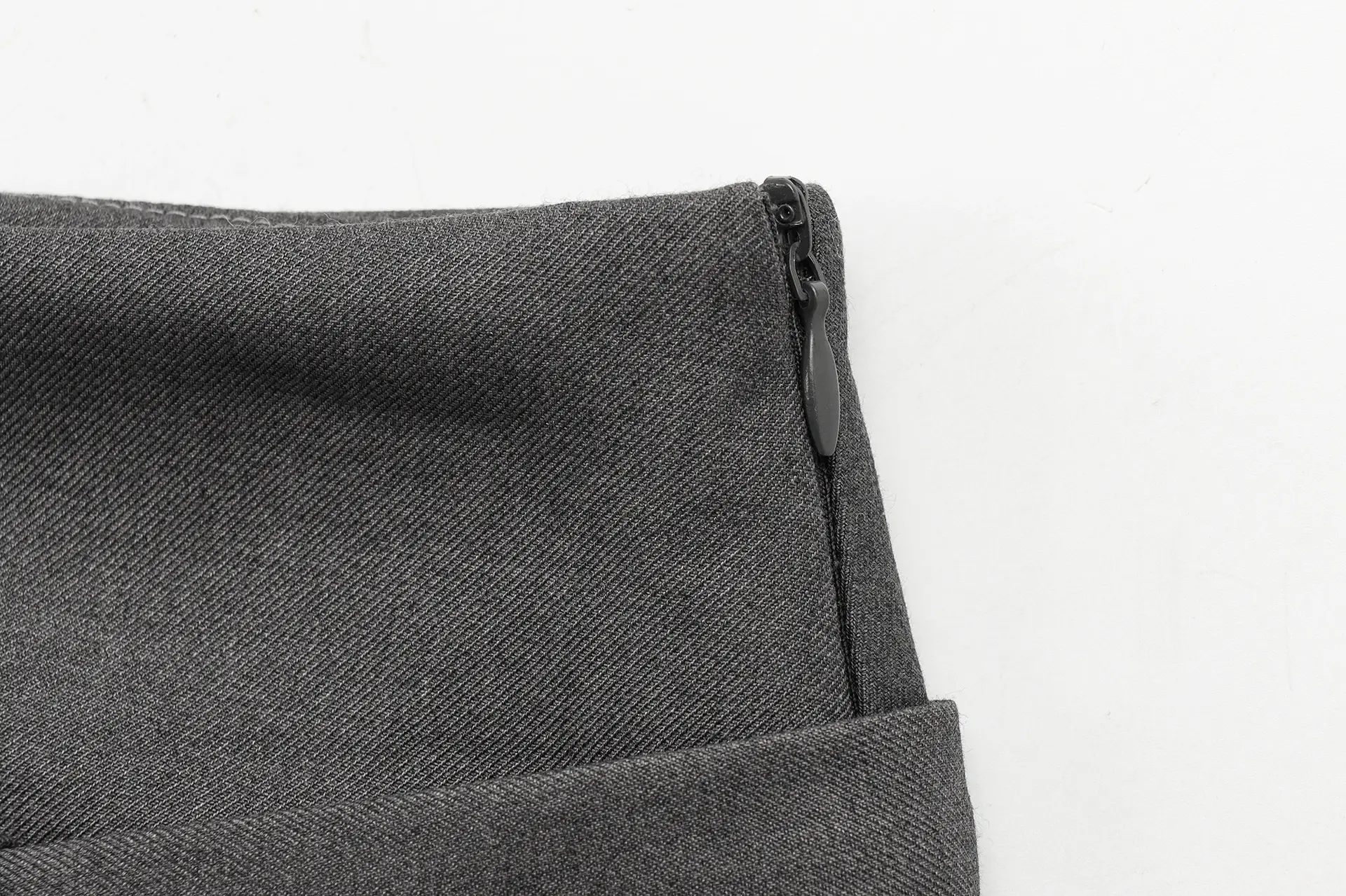 Women's Black Pleated Belted Skirt ZRA — feature 9