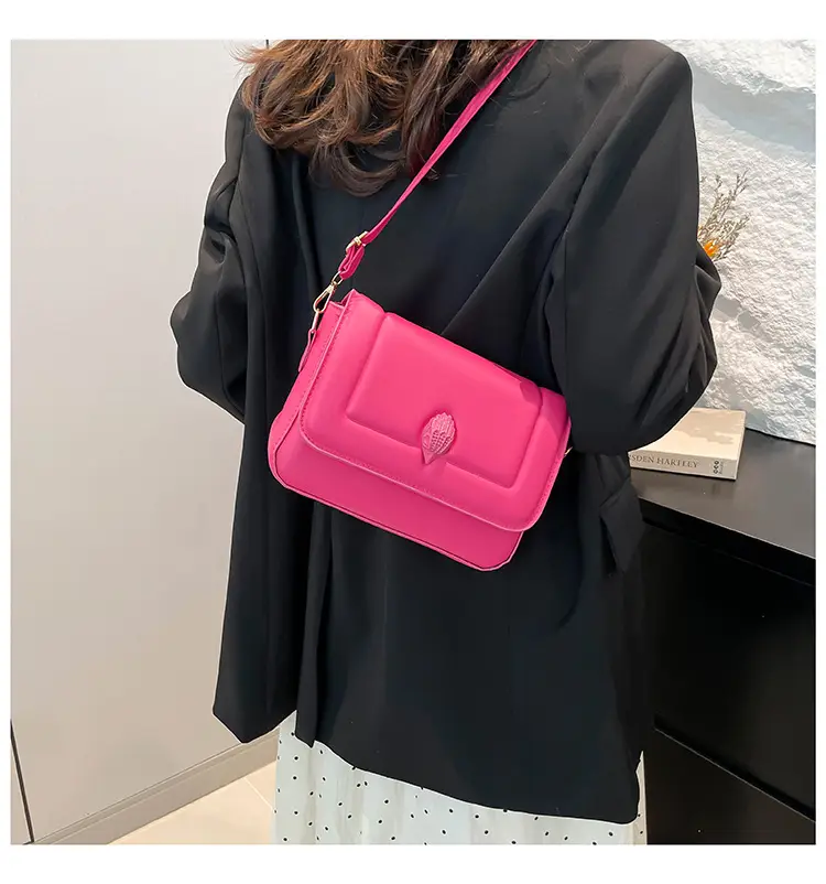 White PU Crossbody Bag for Women Minimalistic 2025 — feature 15